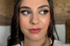 Makeup by Mirna: Makeup artist Hertfordshire