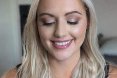 Makeup by Mirna: Makeup artist London