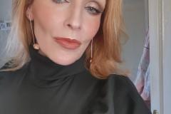 Makeup by Mirna: Makeup artist Hertfordshire