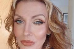 Makeup by Mirna: Makeup artist Hertfordshire