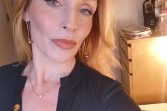 Makeup by Mirna: Makeup artist Hertfordshire