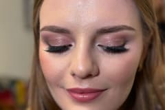 Makeup by Mirna: Makeup artist Hertfordshire