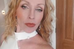 Makeup by Mirna: Makeup artist Hertfordshire