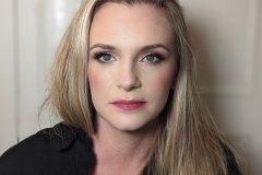 Makeup by Mirna: Makeup artist Hertfordshire