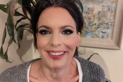 Makeup by Mirna: Makeup artist Hertfordshire, Makeup artist Cambridgeshire