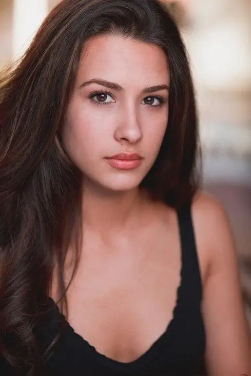 Make up for medium skin tones