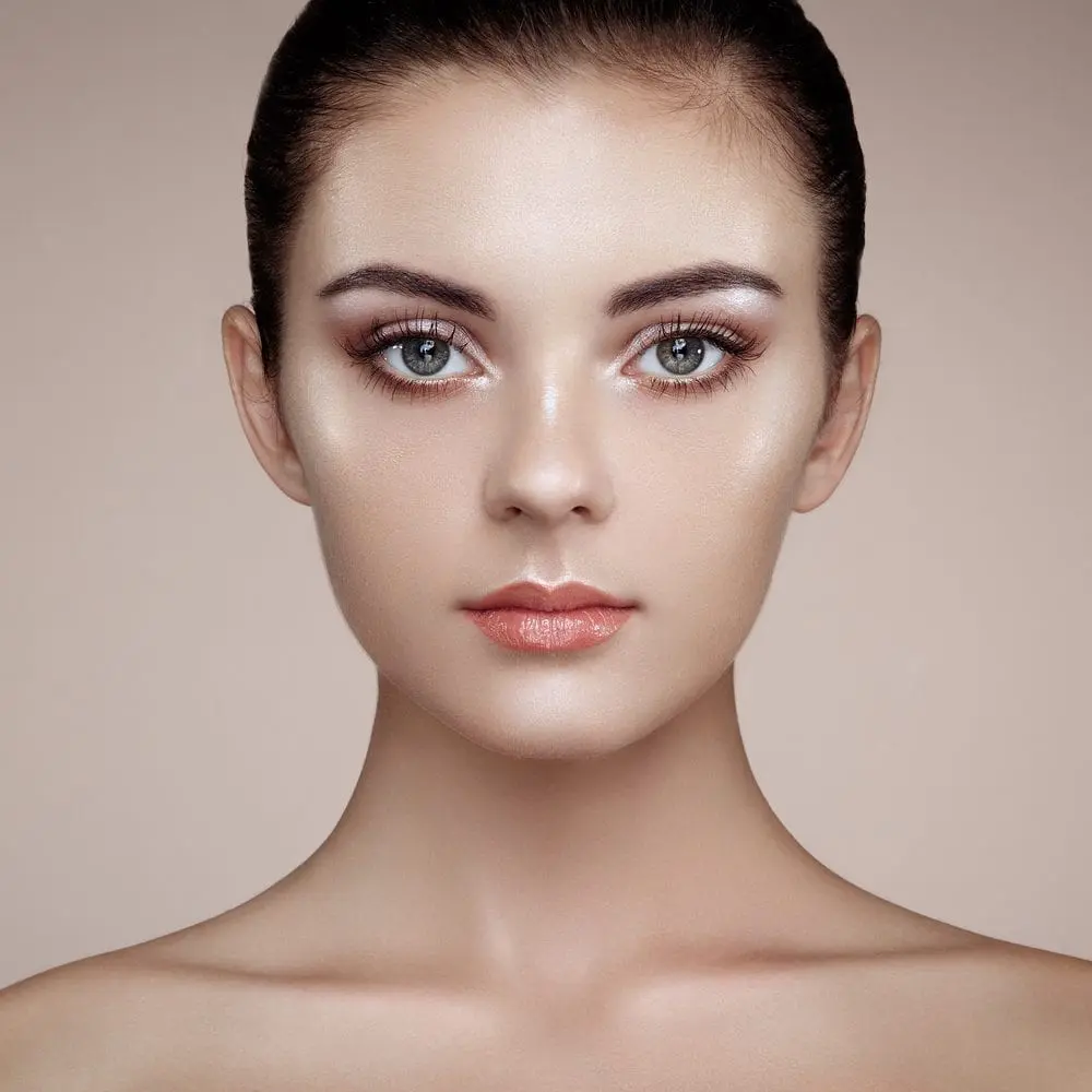 Strobing makeup Technique