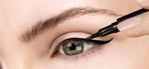 Eyeliner application pics 1