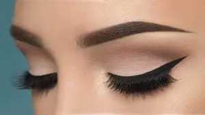 Soft cut crease